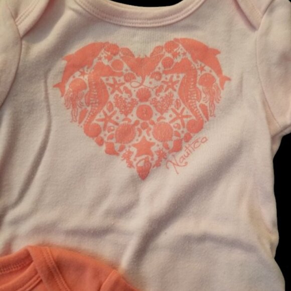 * NAUTICA Lot of Pink Short Sleeved Onzie Bodysuits Girls 6-9 months - Picture 4 of 5